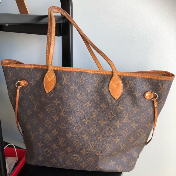 Louis Vuitton Handbags - Louis Vuitton mono neverfull MM